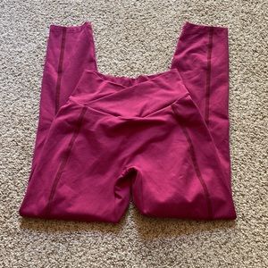 Scrunch bum burgundy leggings,no front seam